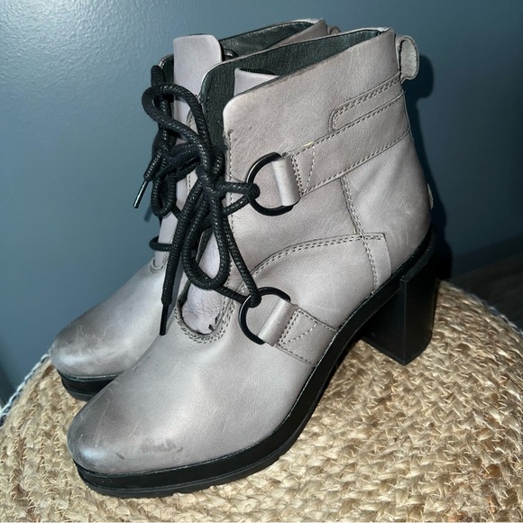 Sorel Margo Lace Up Leather Boots - Picture 10 of 10